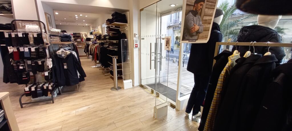 Vent d'ouest Nîmes Mise à niveau d' antennes RF